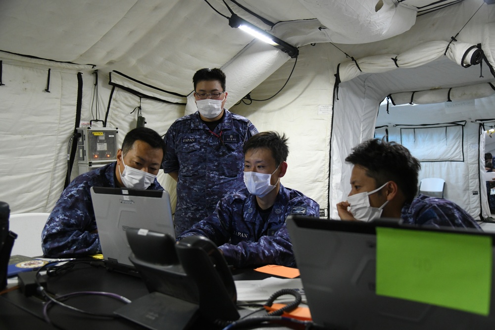 Multinational Forces Work Together at HADR Camp