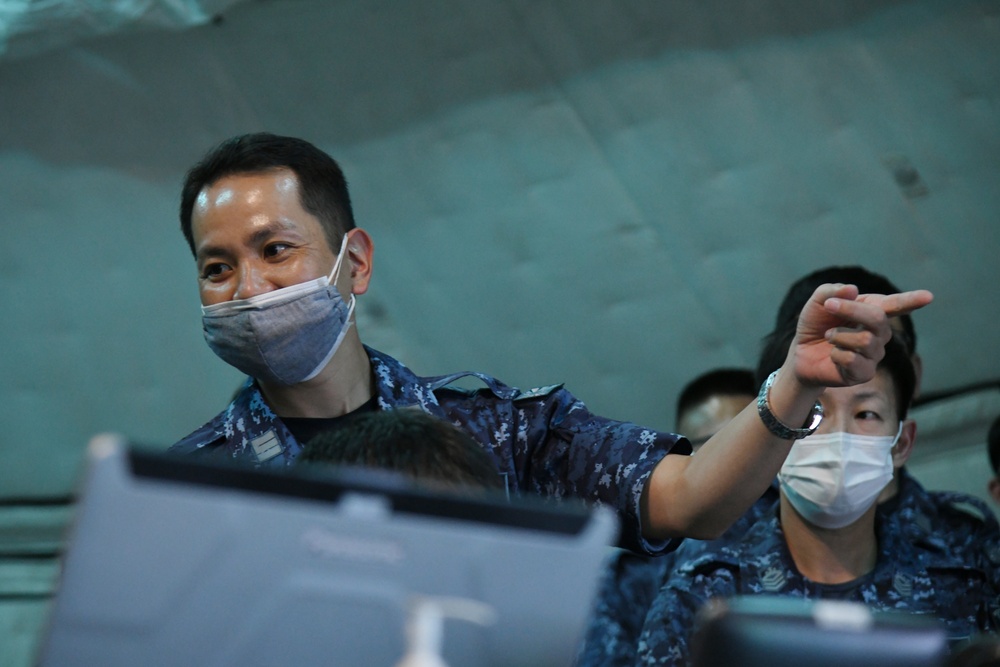 Multinational Forces Work Together at HADR Camp