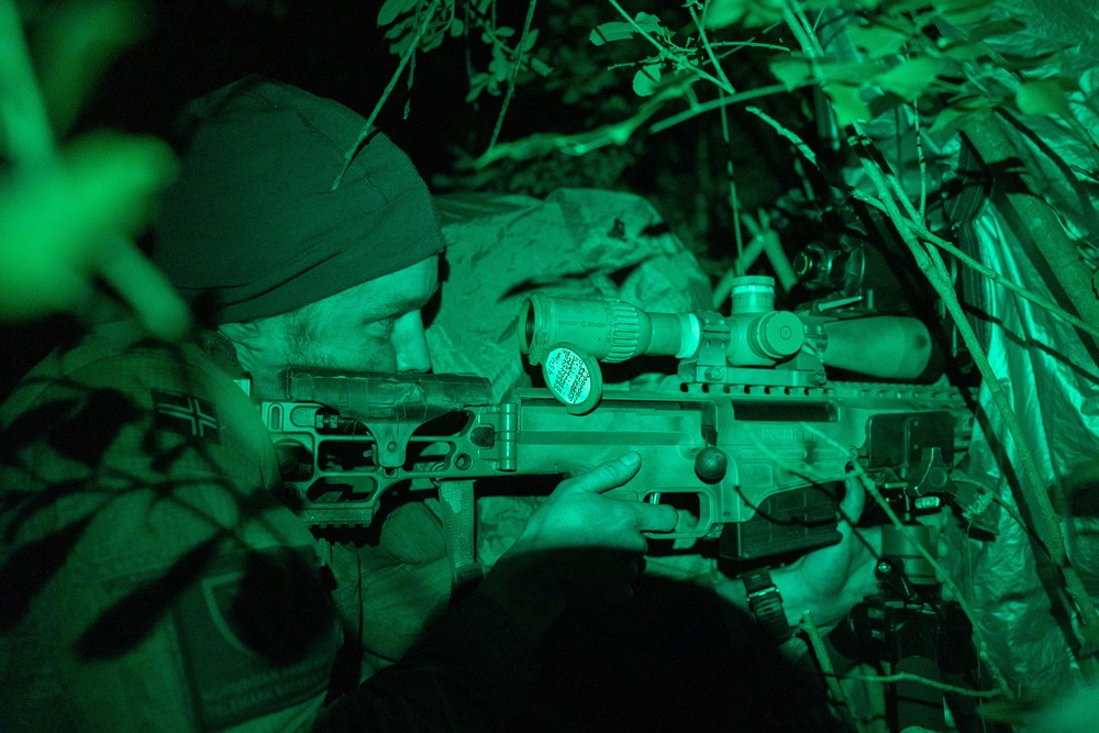 International Specialty Training Center Night Sniper Course