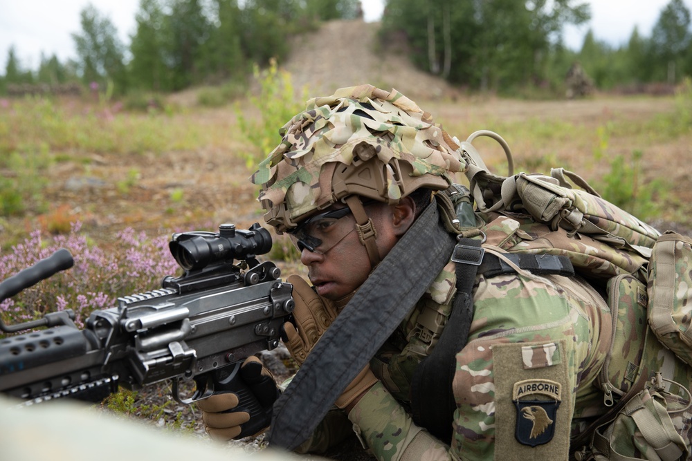 U.S. and Finnish Soldiers Conduct a Situational Training Exercise