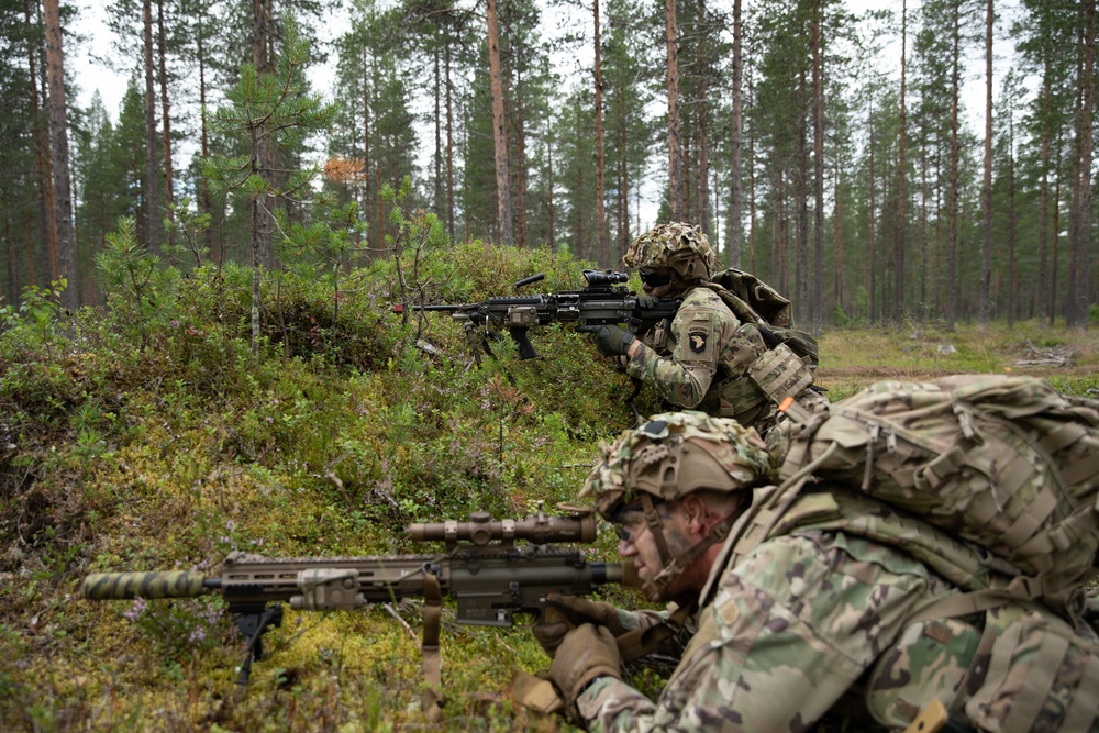 U.S. and Finnish Soldiers Conduct a Situational Training Exercise