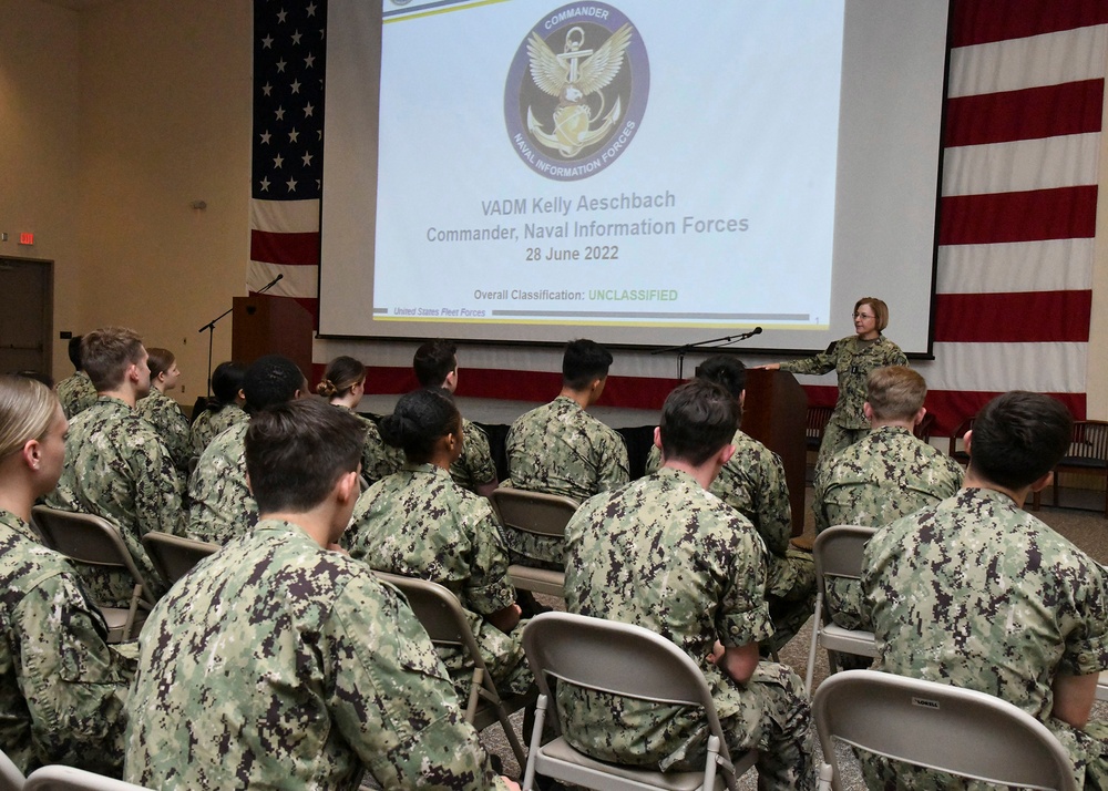 U.S. Naval Academy Midshipmen 2022 Information Warfare (IW) Community Summer Cruise