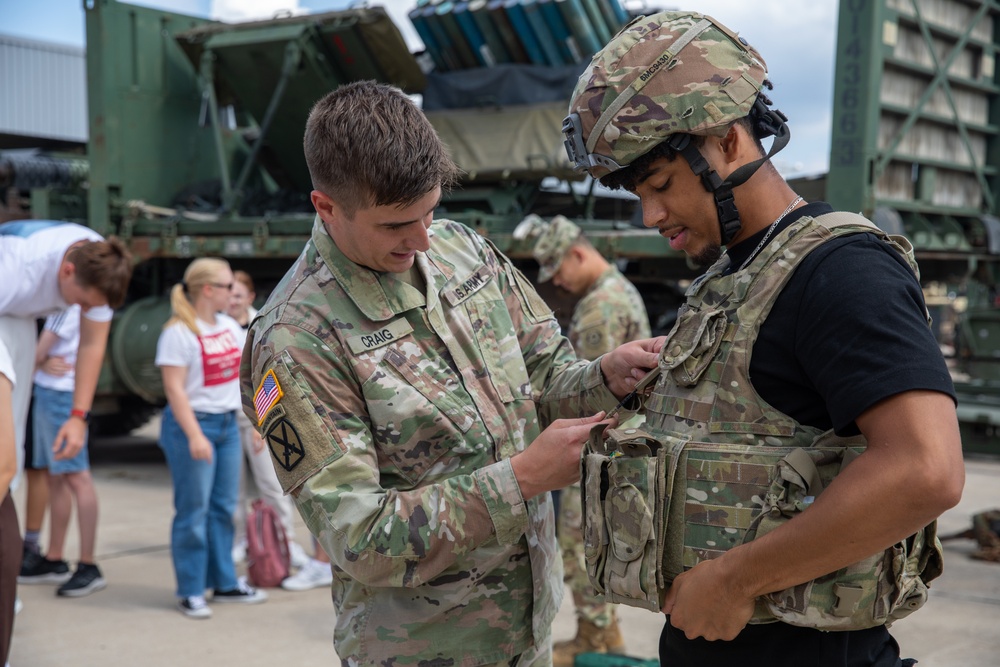 Students visit Grafenwoehr Training Area