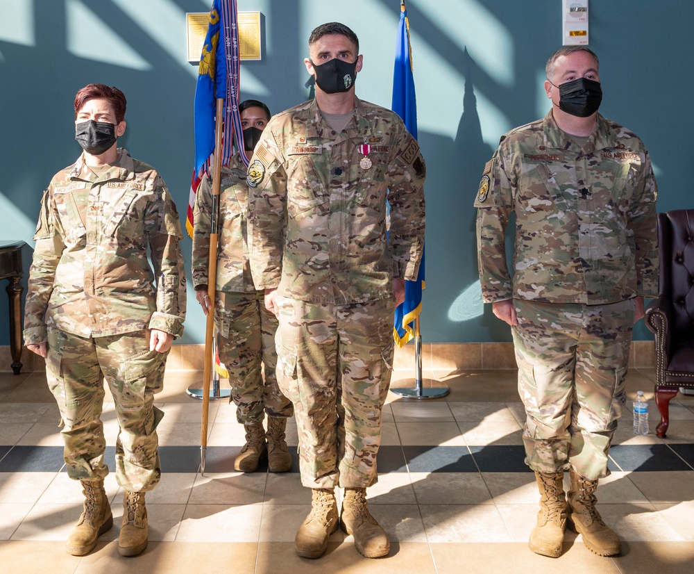 4th CONS hosts change of command