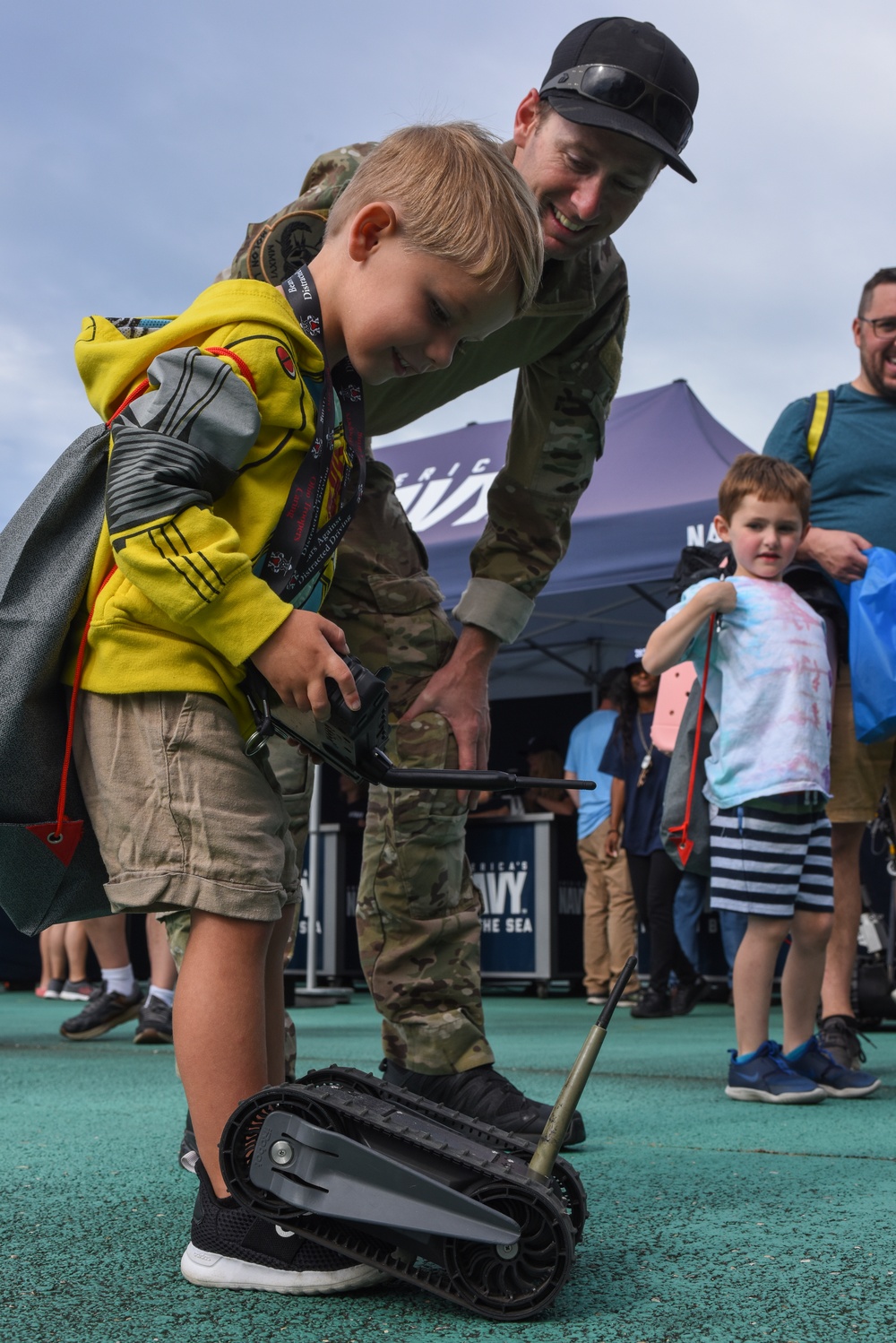 EOD Shows off Robot at Air Show