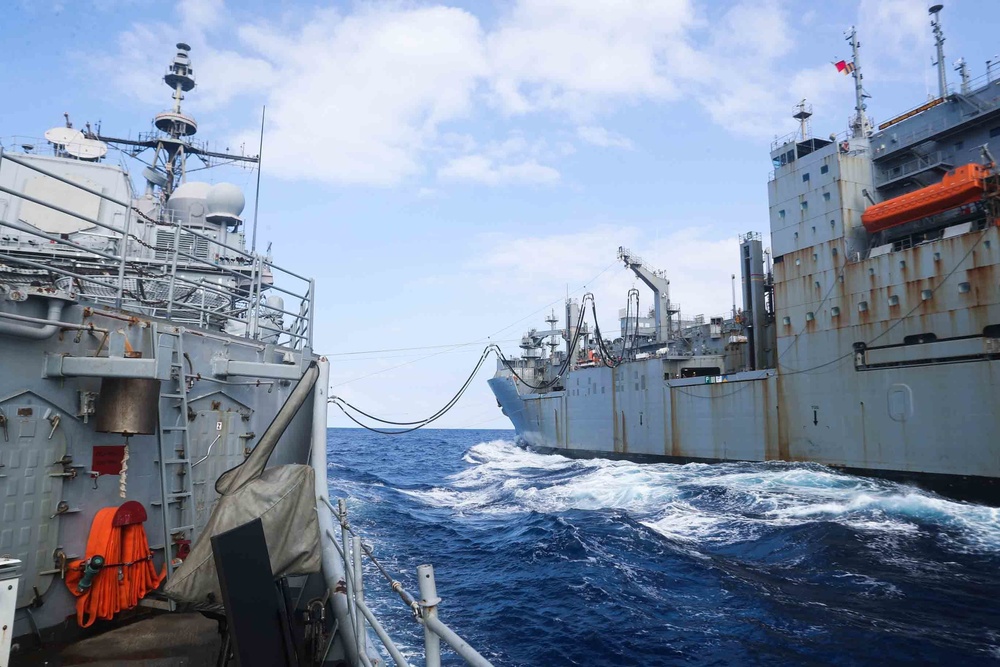 USS Mobile Bay and USNS Washington Chambers Conduct a Replenishment-at-Sea during RIMPAC 2022