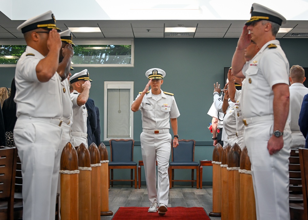 Rear Adm. Mike Studeman Assumes Command of ONI and Directorship of NMIO