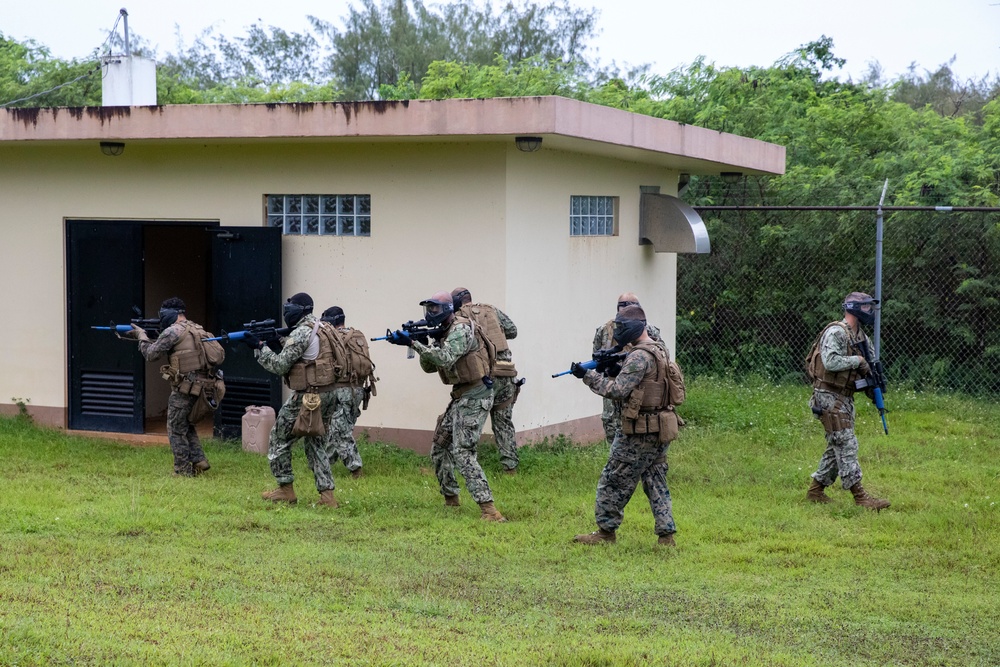 MESG-1 Det Guam undergo annual ULTRA-S Evaluation