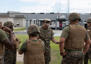 Sailors with MAG-12 Conduct TCCC Training