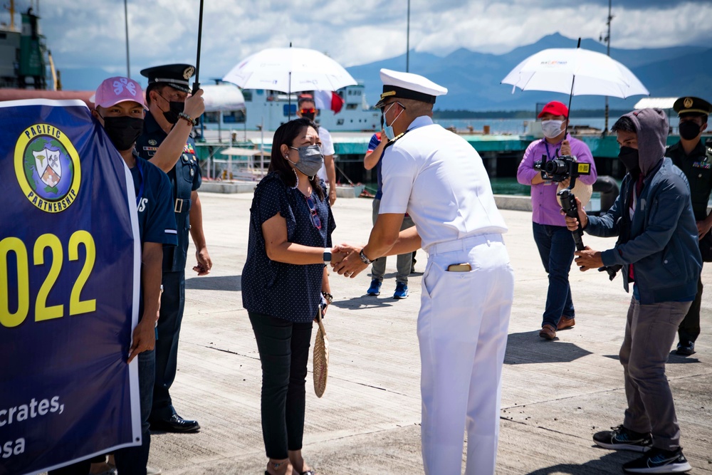 USNS Mercy arrives in Puerto Princesa for Pacific Partnership 2022