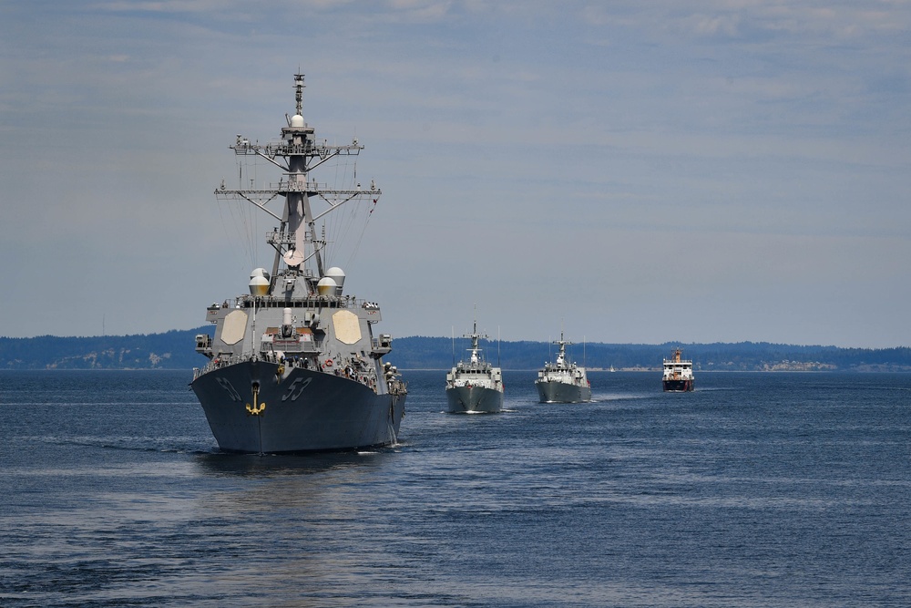 DVIDS Images Seattle Fleet Week Kicks off with Parade of Ships