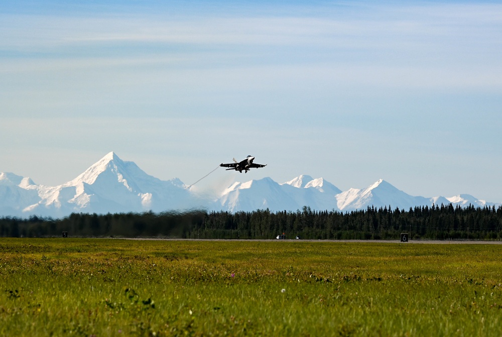 RF-A 22-3 takes flight at Eielson