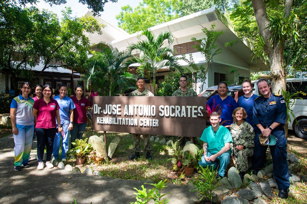 Pacific Partnership 2022 Leadership Visit Dr. Jose Antonio Socrates Rehabilitation Center