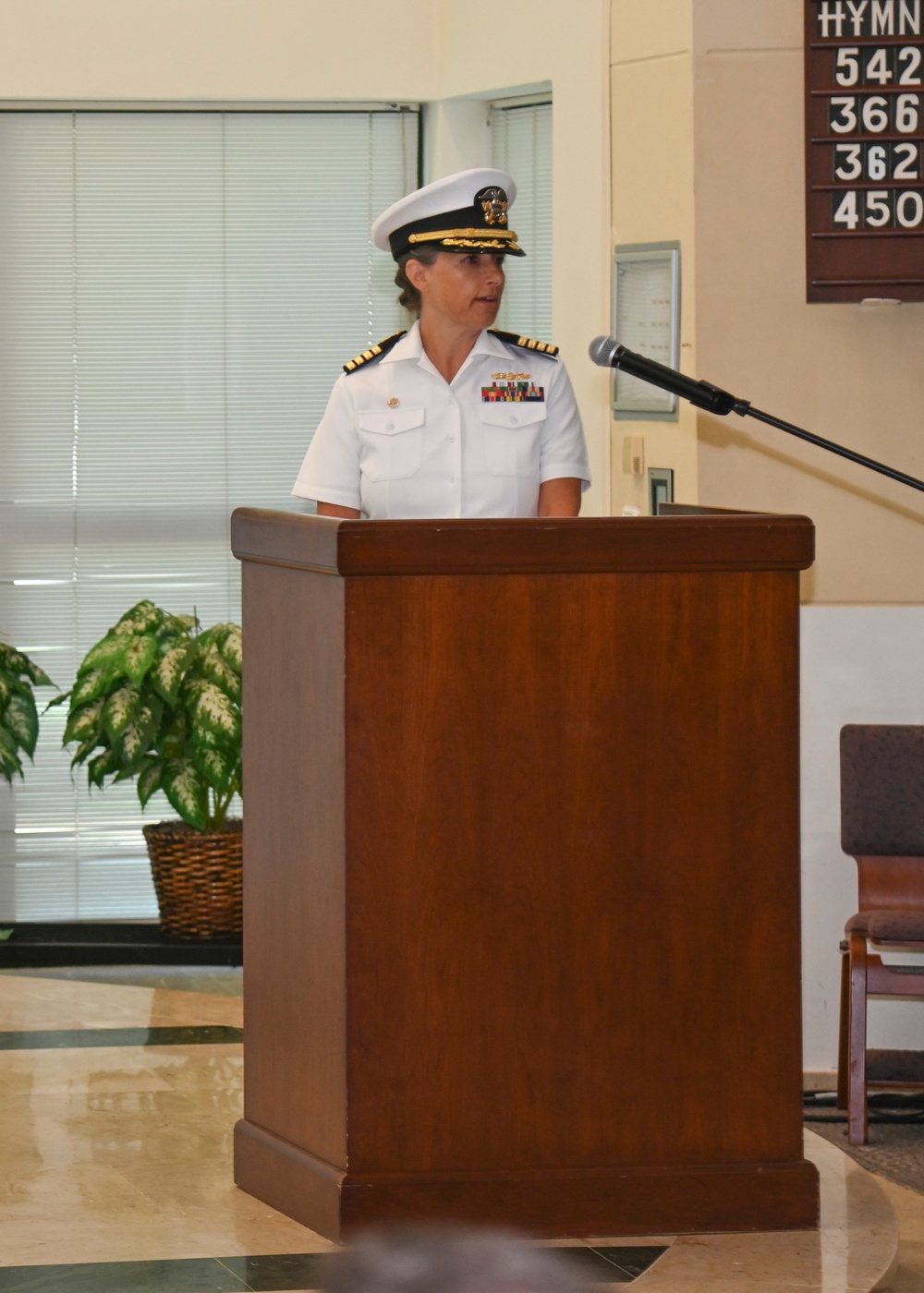 NAMRU-3 Holds Change of Command