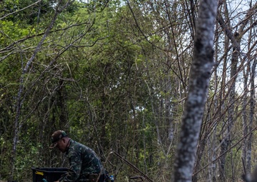 HMA Thailand 22 | Royal Thai and U.S. Marine EOD technicians practice EOD techniques