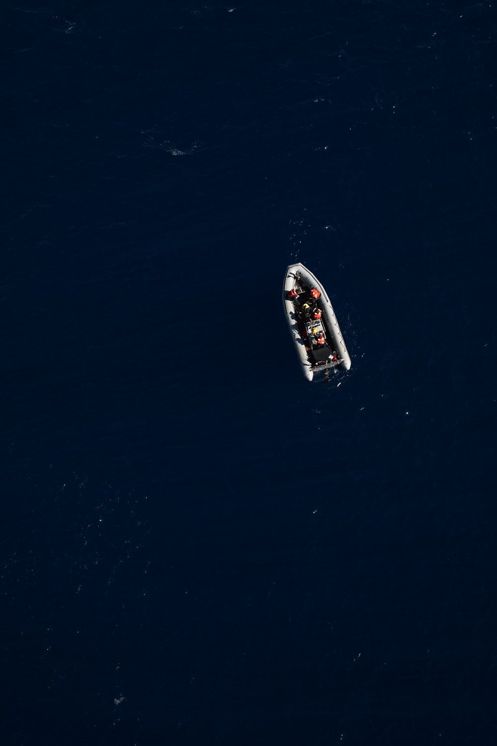 Kearsarge Conducts Operations in the Atlantic Ocean