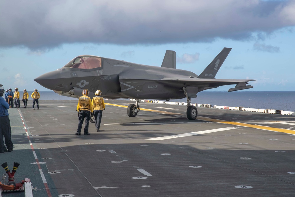 USS Tripoli Flight Operations with Marine Medium Tiltrotor Squadron (VMM) 262 (Reinforced)