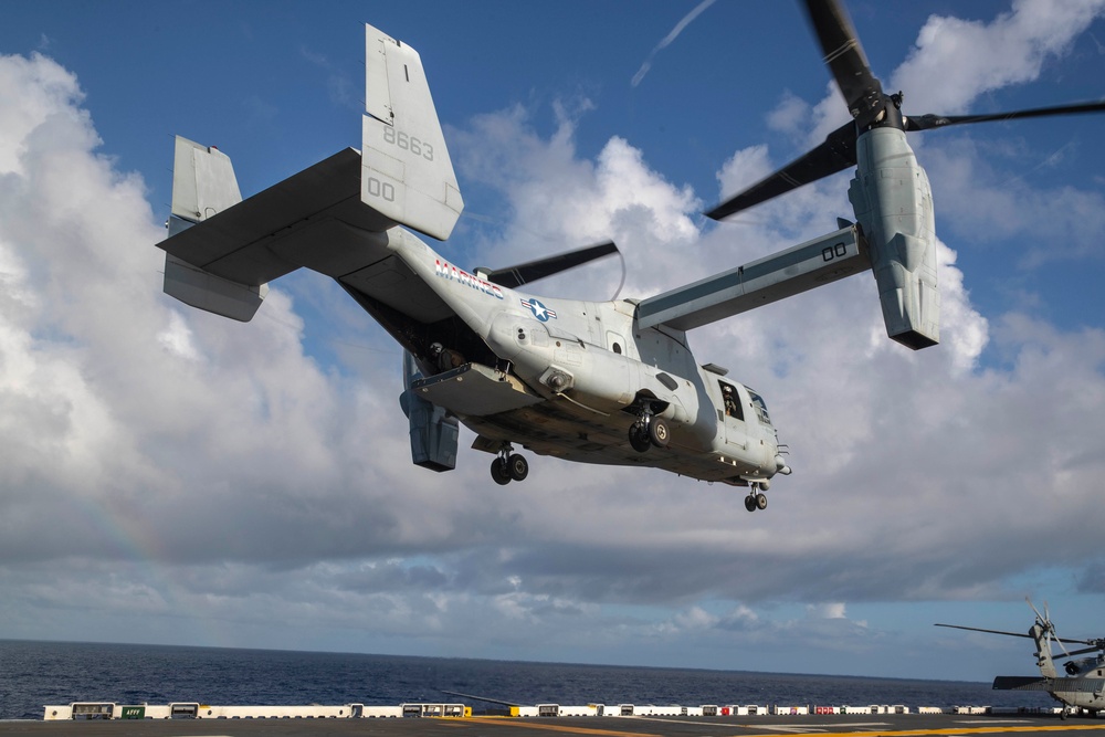 DVIDS - Images - USS Tripoli Flight Operations with Marine Medium ...