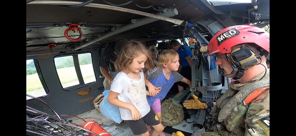 National Guard aviators rescue eastern Kentucky flood victims