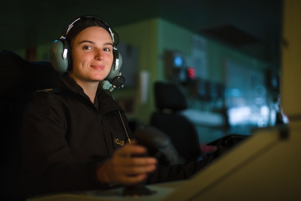 Faces of RIMPAC - Able Seaman Miranda McLaughlin - HMAS Canberra