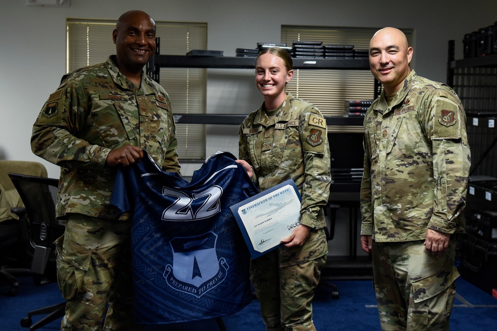 Dvids News Linebacker Of The Week Airman 1st Class Elaine Warren 