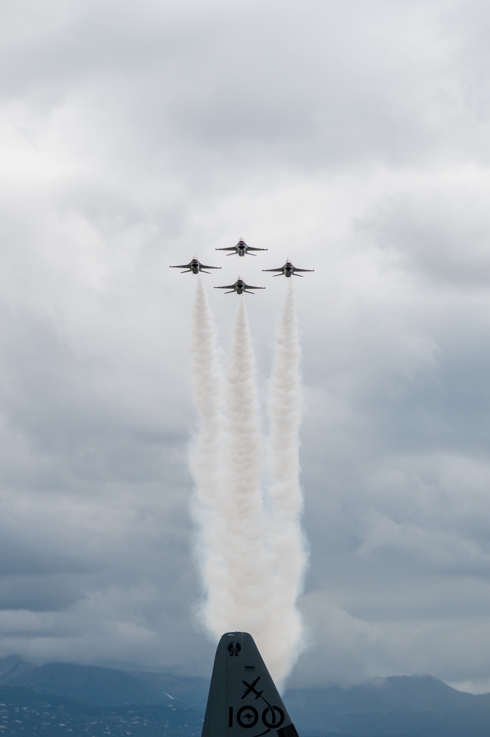 Arctic Thunder Open House takes to the skies