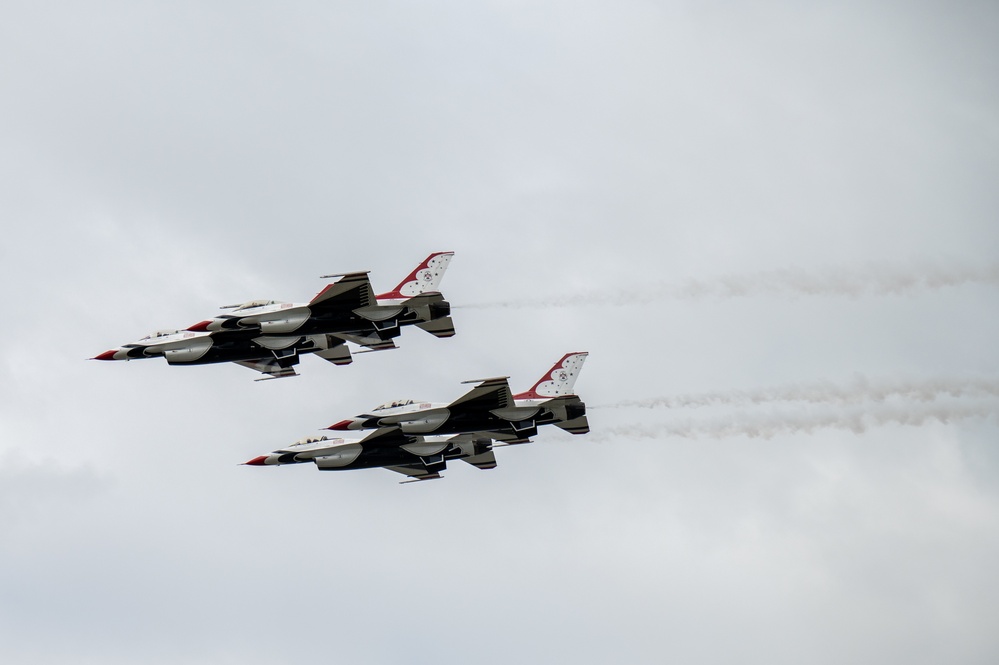 Arctic Thunder Open House takes to the skies