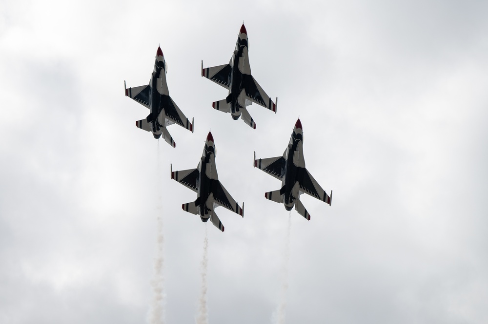 Arctic Thunder Open House takes to the skies