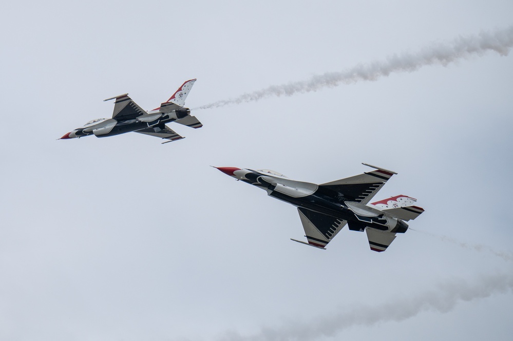 Arctic Thunder Open House takes to the skies