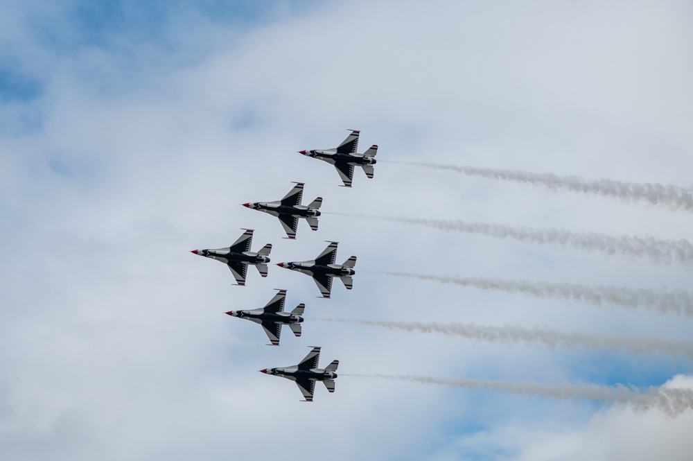 Arctic Thunder Open House takes to the skies