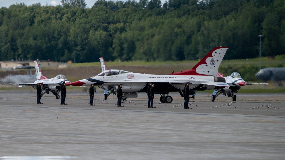 Arctic Thunder Open House takes to the skies