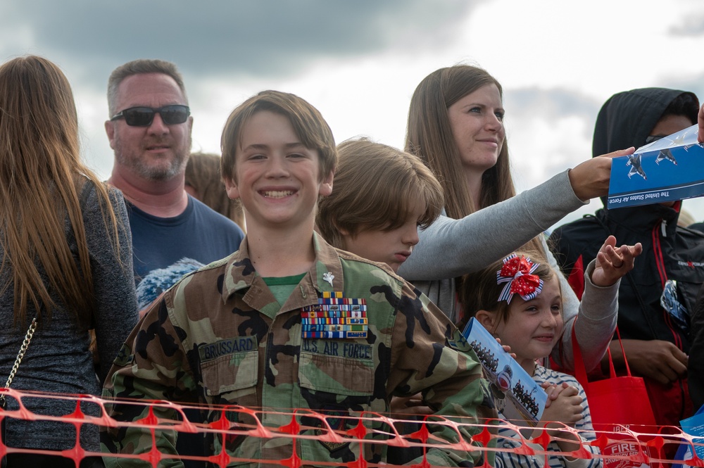 Arctic Thunder Open House takes to the skies