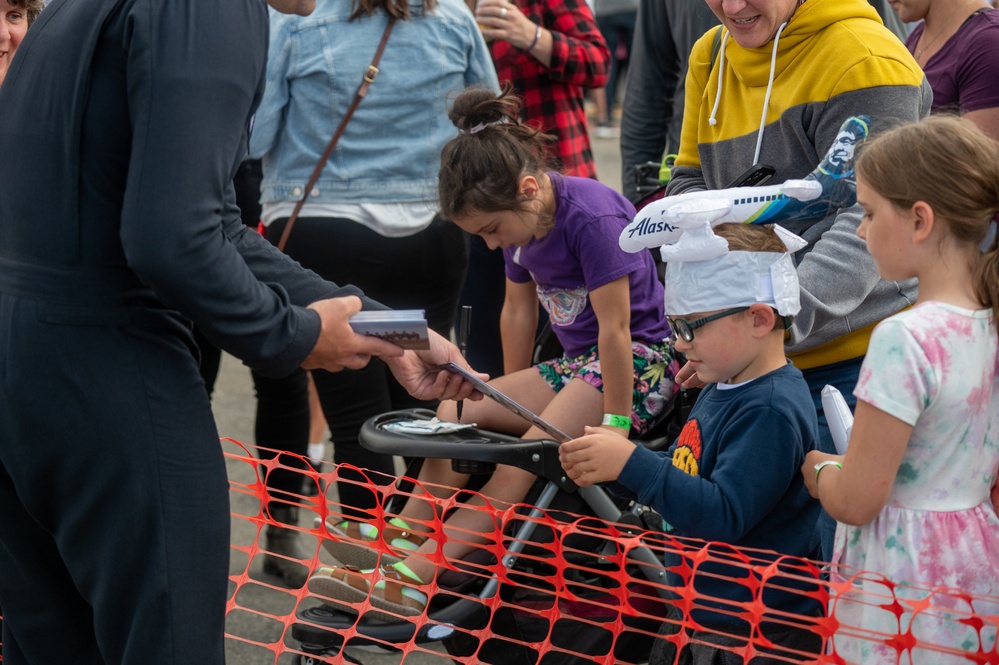 Arctic Thunder Open House takes to the skies