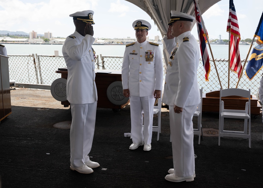 Submarine Squadron 1 Conducts Change of Command > Commander