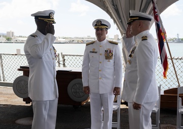 Commander, Submarine Squadron 1 Conducts Change of Command