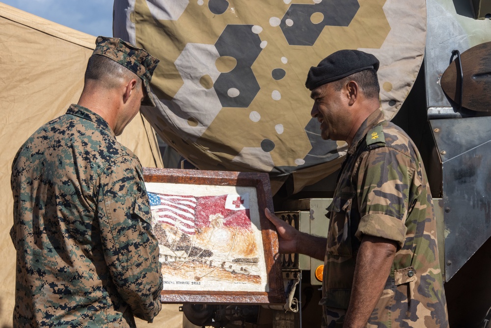 Partner Nations Exchange Gifts during RIMPAC 2022