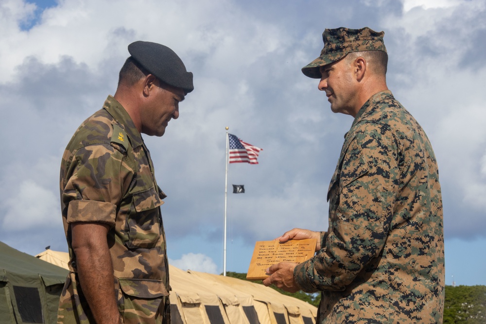 Partner Nations Exchange Gifts during RIMPAC 2022