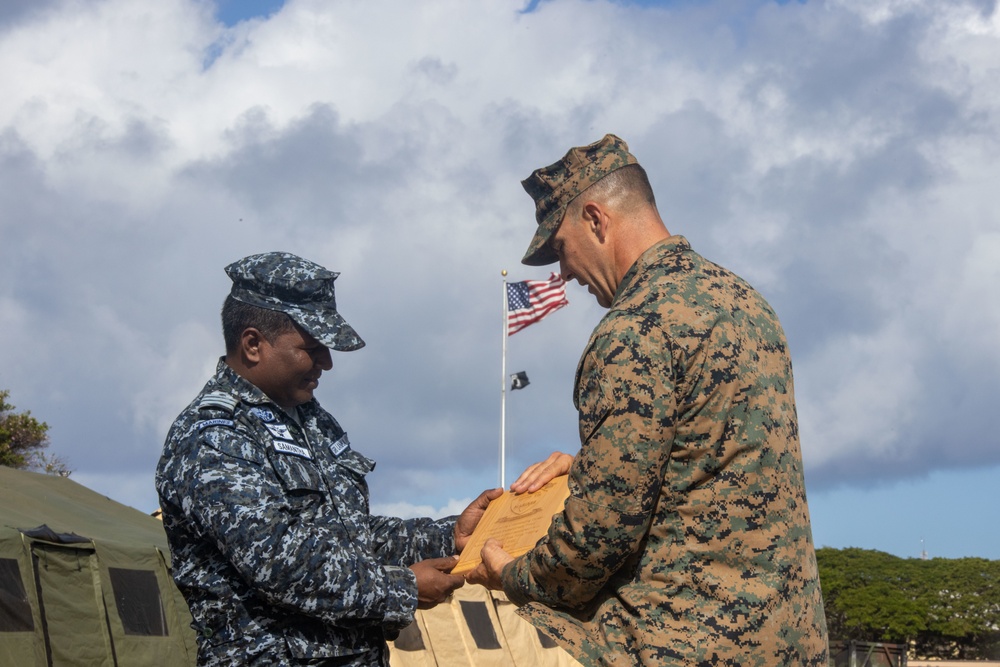 Partner Nations Exchange Gifts during RIMPAC 2022