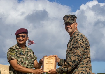 Partner Nations Exchange Gifts during RIMPAC 2022