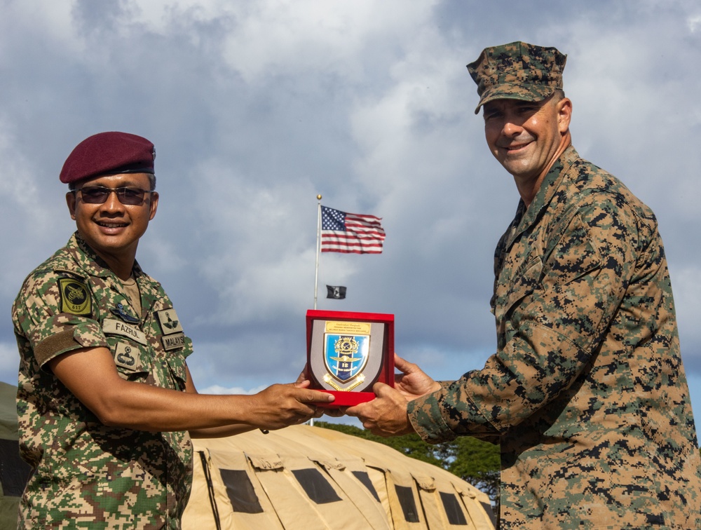 Partner Nations Exchange Gifts during RIMPAC 2022
