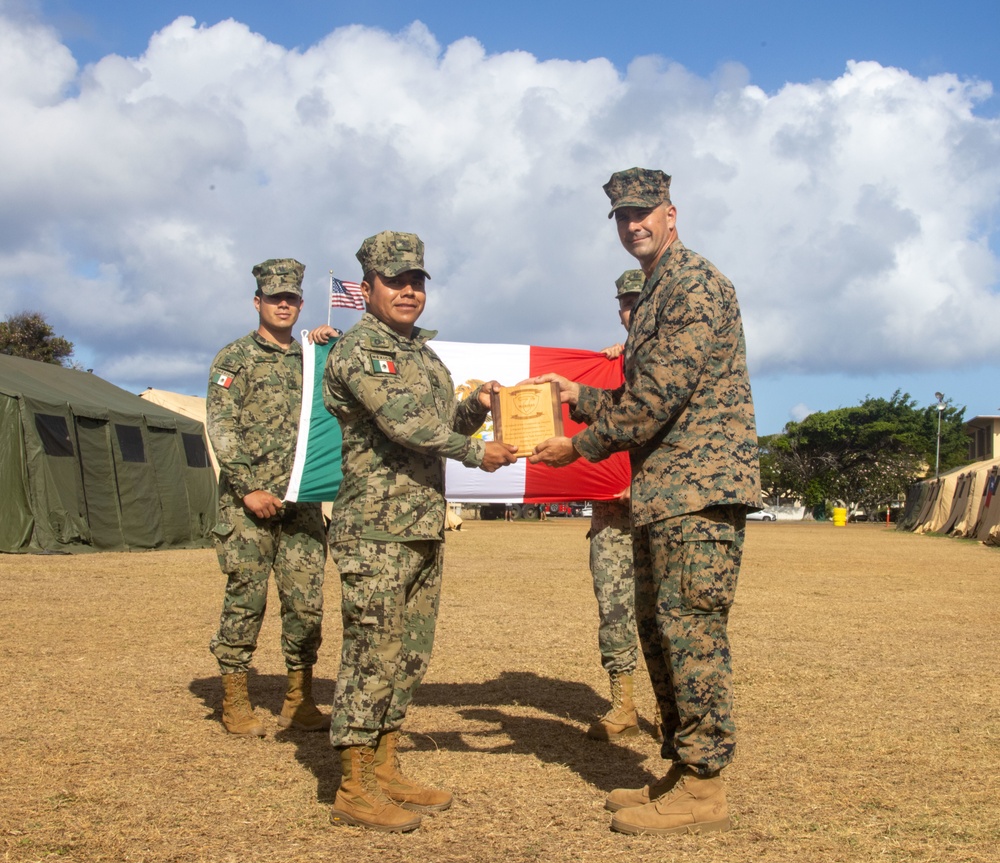 Partner Nations Exchange Gifts during RIMPAC 2022