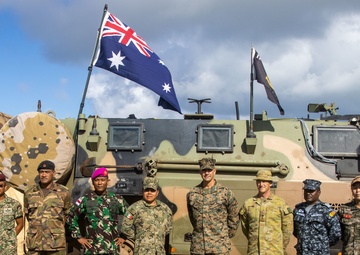 Partner Nations Exchange Gifts during RIMPAC 2022