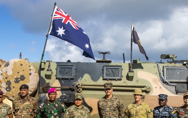 Partner Nations Exchange Gifts during RIMPAC 2022