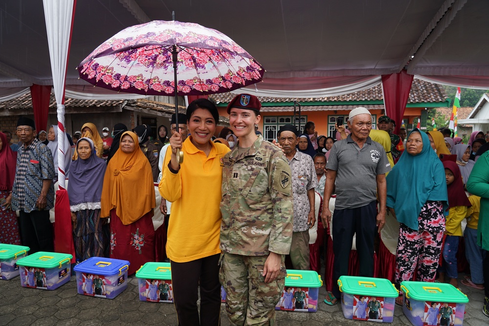 DVIDS - Images - Super Garuda Shield Community Event in Tanjung Kemala ...