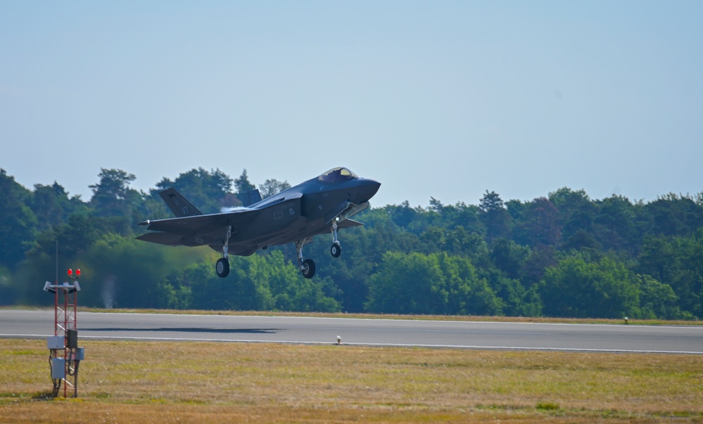 ANG F-35s depart Spangdahlem AB after successful rotation