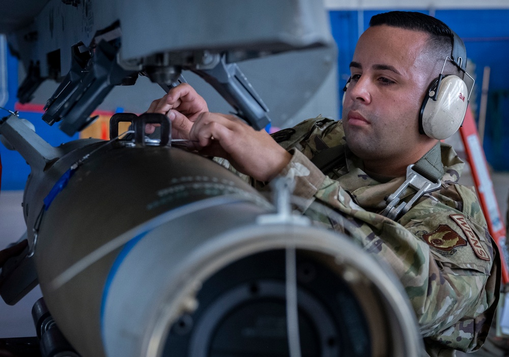 96th AMXS quarterly weapons load competition July