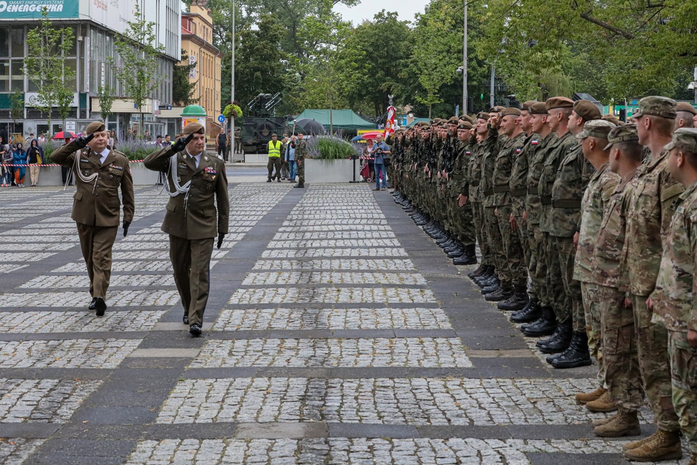 U.S. Soldiers participate in Polish military ceremony