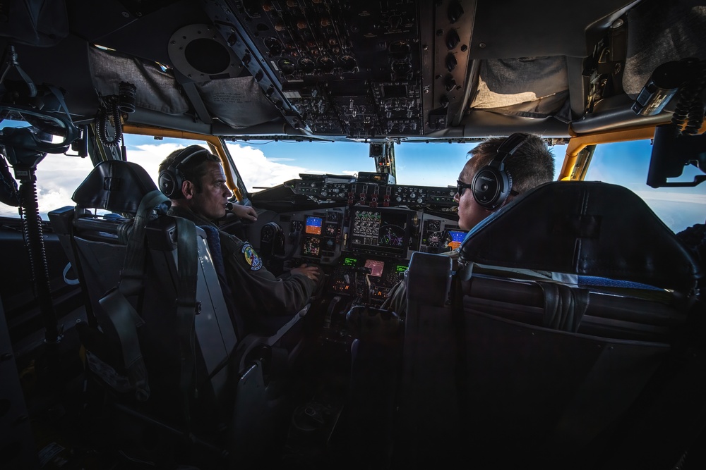 CAP cadets experience flight on KC-135