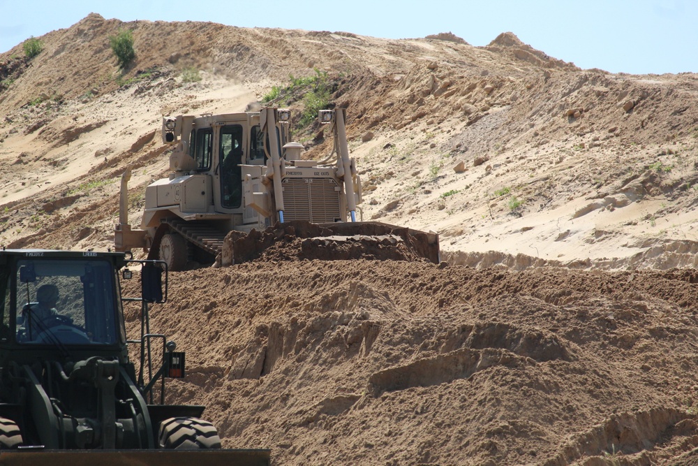 Army Reserve’s 390th Combat Engineers help with ongoing troop project at Fort McCoy