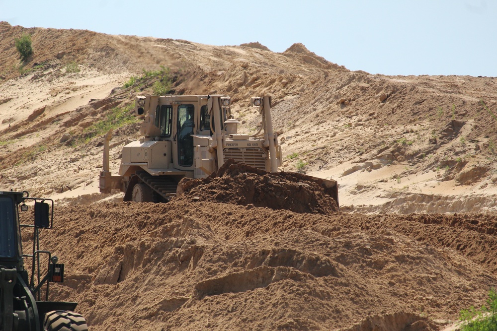 Army Reserve’s 390th Combat Engineers help with ongoing troop project at Fort McCoy